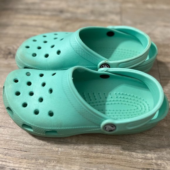 Crocs - Picture 1 of 2